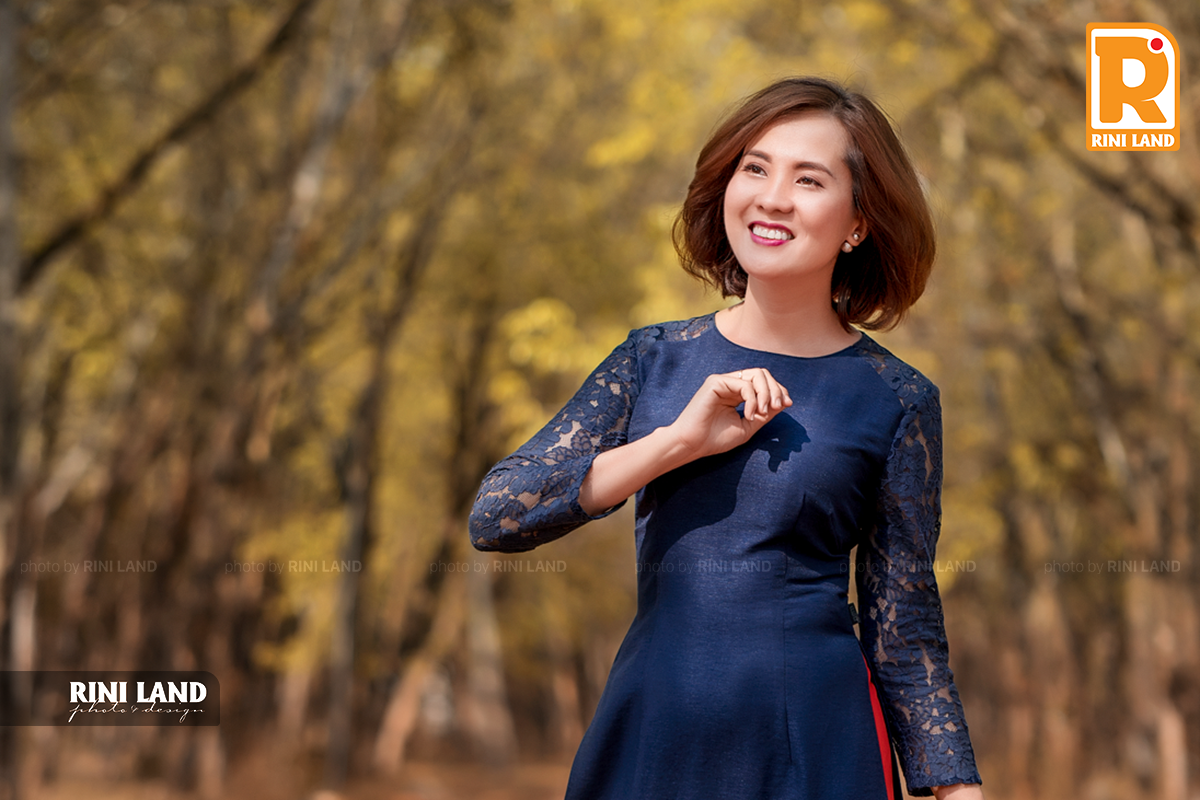 MẪU NỮ - CHÂN DUNG NGOẠI CẢNH