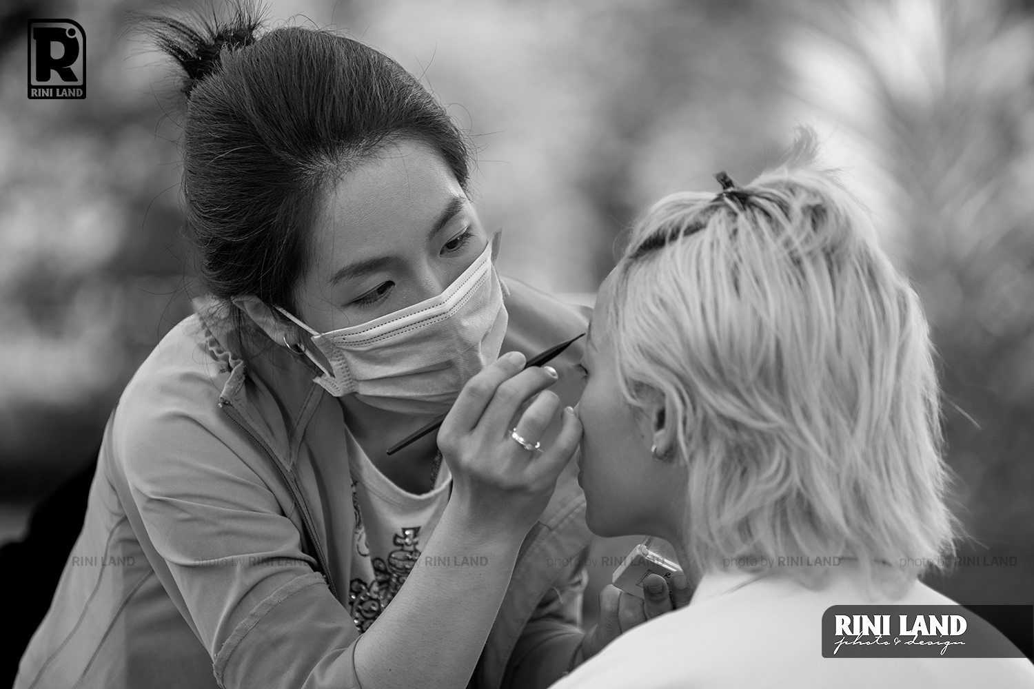 dịch vụ trang điểm riniland