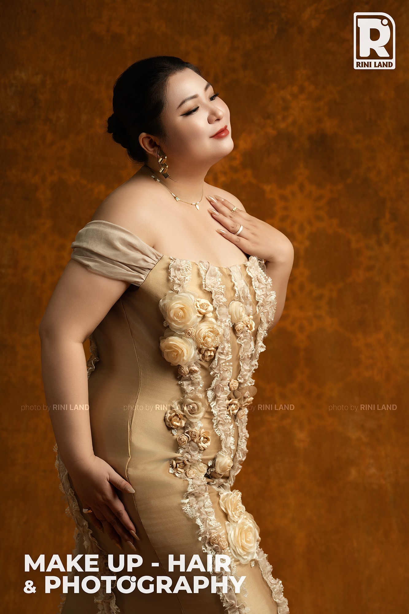 Rini Land - Chân dung Studio - Mẫu nữ