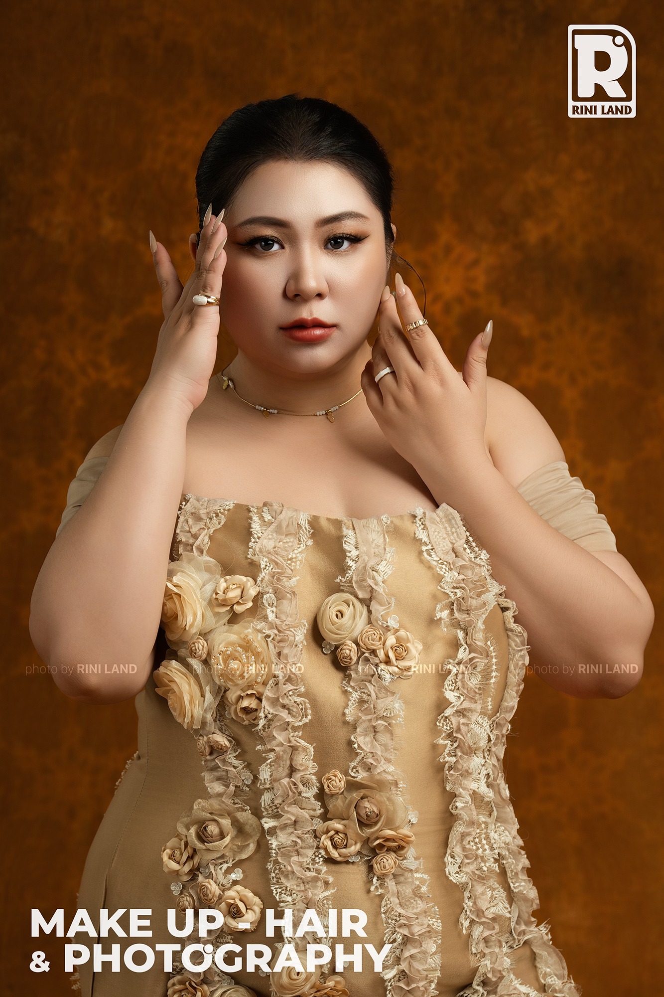 Rini Land - Chân dung Studio - Mẫu nữ